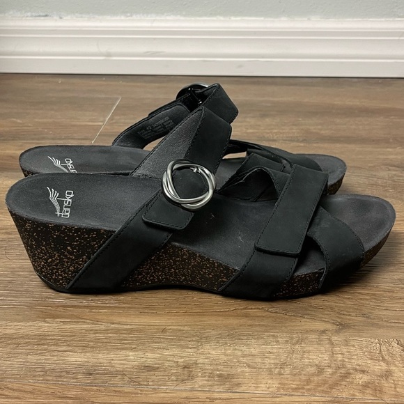 Dansko Susie Black Milled Nubuck Strappy Buckle Cork Wedge Sandal Size 42 - Picture 5 of 10
